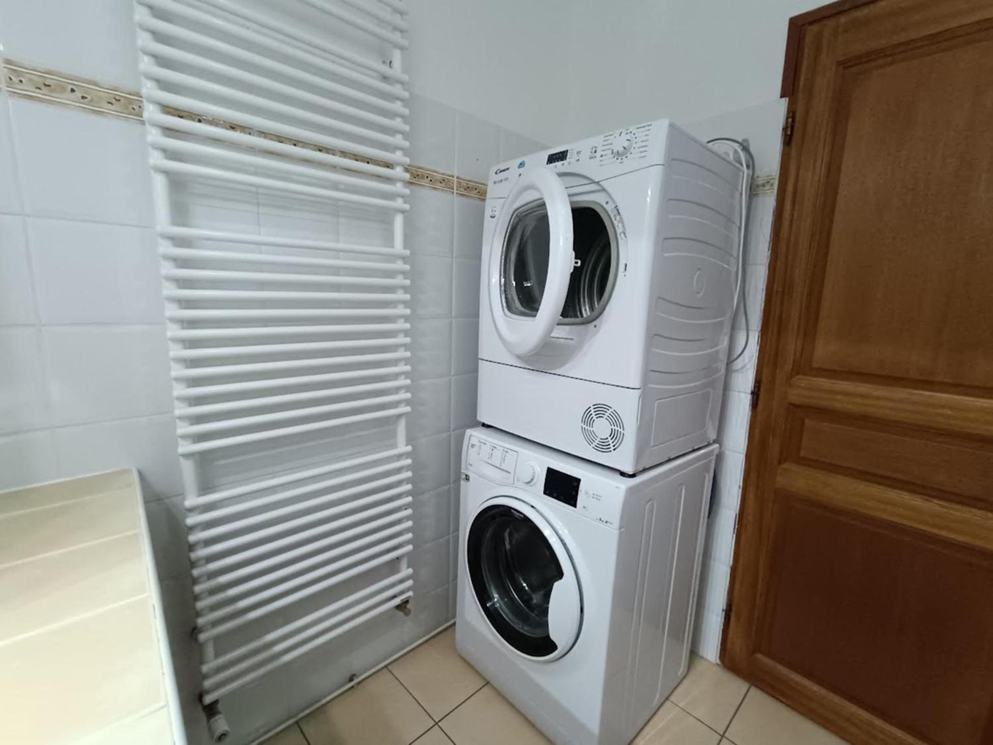 Le Petit Cerf, T3, Wifi, Cave Apartment Bagneres-de-Luchon ภายนอก รูปภาพ