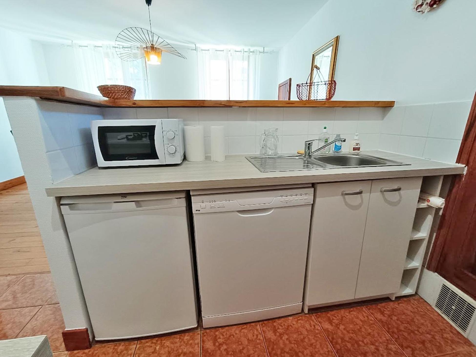 Le Petit Cerf, T3, Wifi, Cave Apartment Bagneres-de-Luchon ภายนอก รูปภาพ